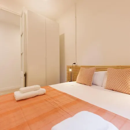Bravissimo Ciutadans, Comfortable 3-bedroom Apartamento Girona