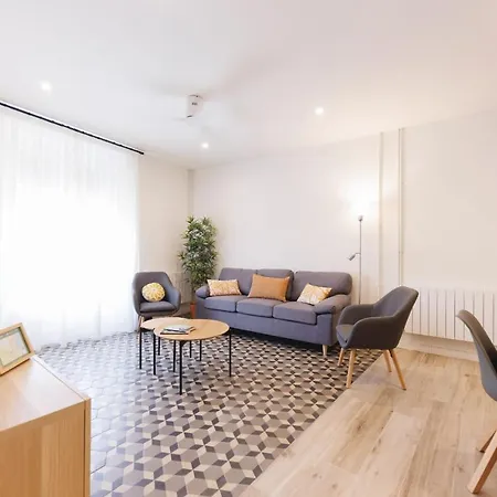 Bravissimo Ciutadans, Comfortable 3-bedroom Apartamento Girona